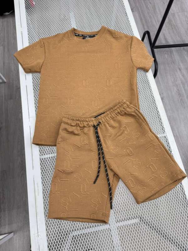 Conjunto texturizado para niño