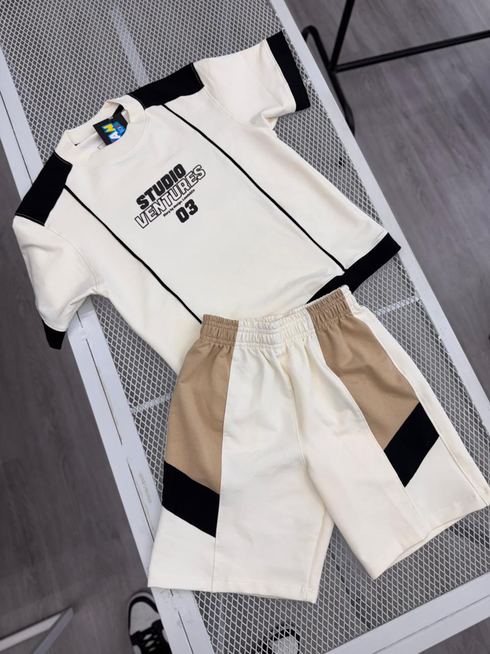 Conjunto Oversize estampado y bordado