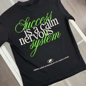 Camiseta Negra Success