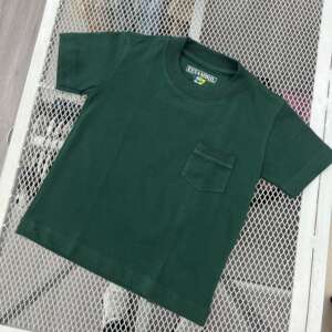 Camiseta Unicolor Con Bolsillo Verde Oscuro