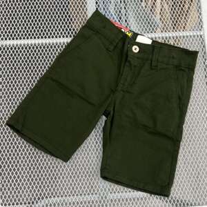 Bermuda Botón Verde Oscuro