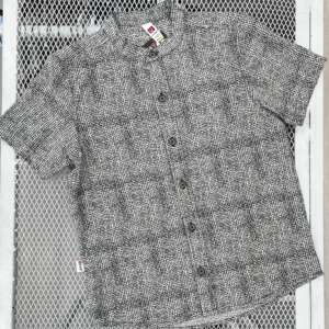 Camisa Estampada-Negro y Blanco