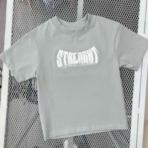 Camiseta Strenght