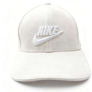 Gorra Nike.