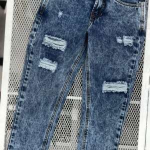 Jeans Degradado Con Destroyer