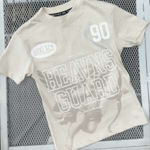 Camiseta Heavns